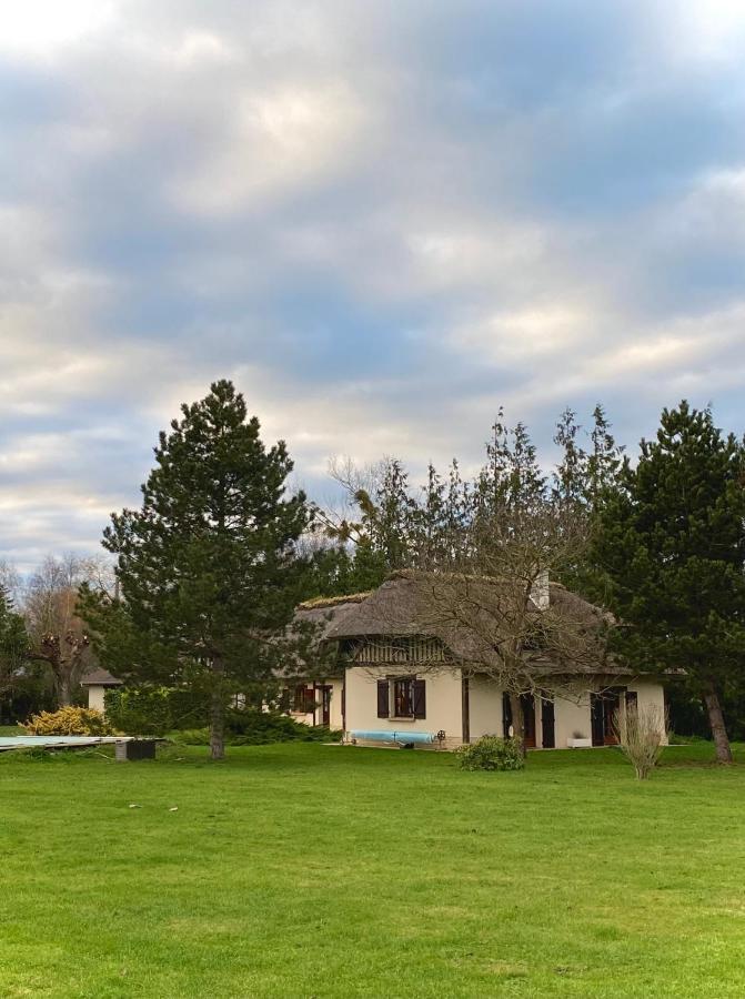 Maison Traditionnelle Normande Avec Piscine Hotot-en-Auge Esterno foto